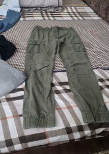 olive jogger