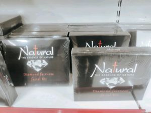 NATURAL Diamond Facial Kit Brand New