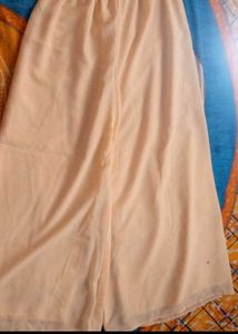 Elegant Cream Chikankari Kurti