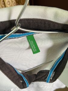 Which T-shirt From United Colors Of Benetton