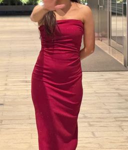 Elegant Strapless Bodycon Dress