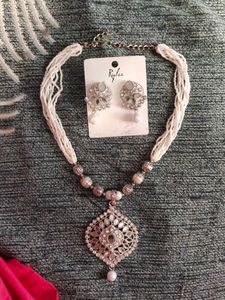 Silver White Necklace Set