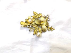 Vintage Gold Floral Hair Clips