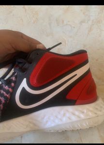 Nike Basketball Shoe