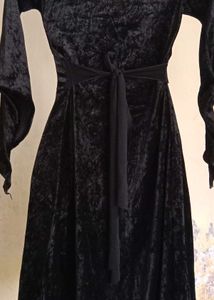 Elegant Black Velvet  Dress