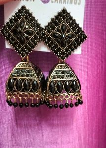 Black Golden Jhumka
