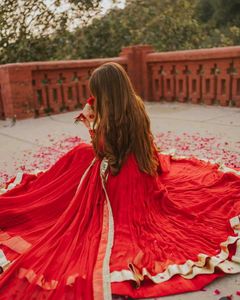 Dreamy 💓Red anarkali gown