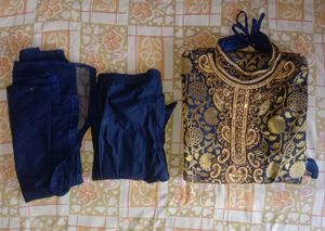 😍Gorgeous Ethnic Festive Gown For Women 💙✨💅