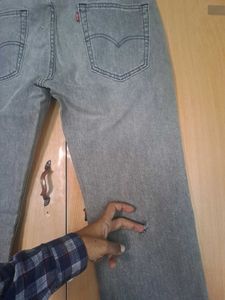 Men&#39;s Levis Gray Denim Jeans