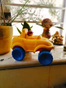 Sturdy Funskool Truck Up For Sale