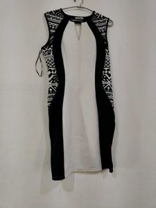 Black &amp; White Geometric Sleeveless Dress