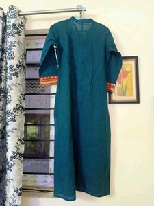 Women&#39;s Kurti Set