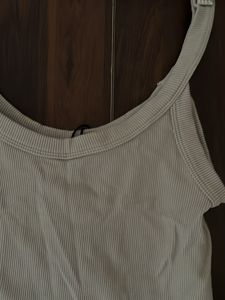 Stradivarius Beige Crop Top