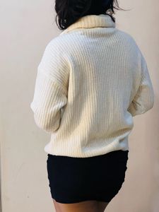 Cozy Ivory Turtleneck Sweater