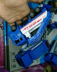 Neon Pen + 1 Blue Car