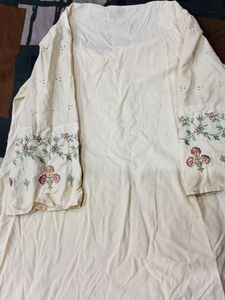 XXL Cream Embroidered Kurti