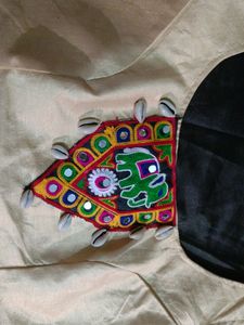 Sleeveless Blouse With Sequence Work