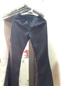BLACK FLARED PANT