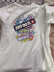 Nike T-shirts .