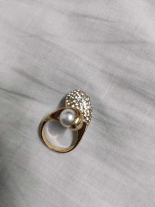 Pearl And Gold Tone Ring