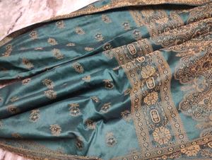 Elegant Green Scarf