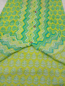 Sleeveless Women's Kurti