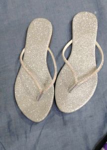Pinterestey Glitterey New Slipper 🌸