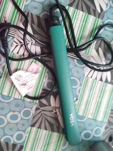 VEGA Hair Straightener