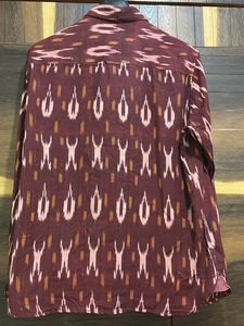 Taavi Men Maroon Ikat Woven Design Regular Fit Cas