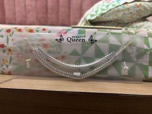 Sparkling Crystal Necklace &amp; Earring Set