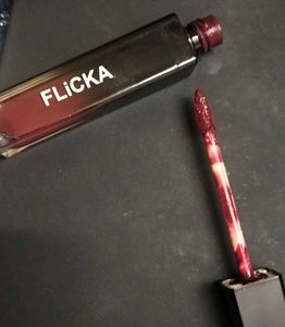 Flicka Liquid Lipstick
