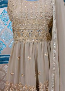NEW Elegant Gold Embroidered Salwar Kameez