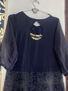 gown