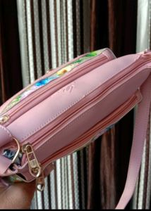 Grandeur Floral Crossbody slingBag