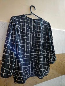 Optical Illusion Top
