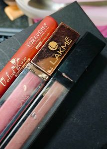 Lakme & Forever52 Lipsticks Bundle