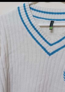 White V Neck Korean Sweater