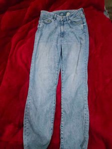 H&amp;M Stretchable Jeans