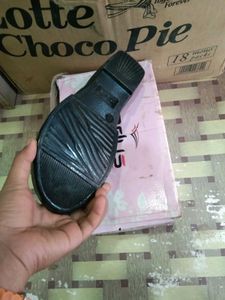 black heel sandals party wear