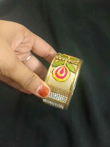 Floral Bangle Bracelet