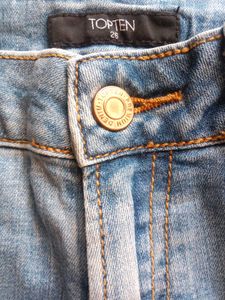 Topten Women&#39;s Sky Blue Slim Straight Cut Denim