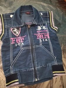Unused Sleevless Baby Boy Jacket