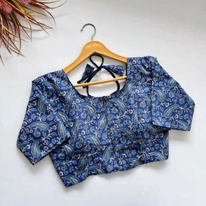 Halter neck blouse