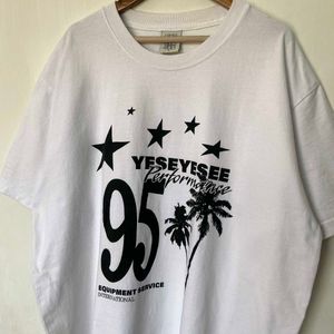 YESEYESEE Performance T-Shirt