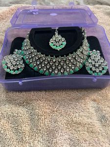 Elegant Necklace Set