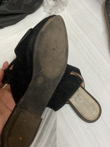 Shoe