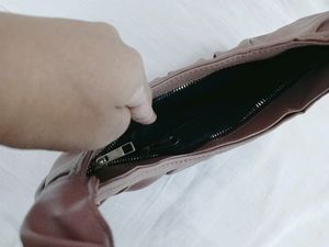 BROWN BAGUETTE BAG