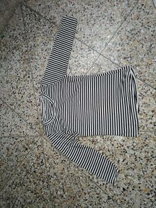 Stripped Crop Top