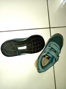 Adidas shoes for kids