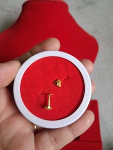 Heart Stud Earrings Gold